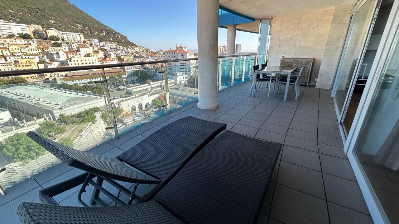 Ocean Village Luxury 2 Bed 2 Bath Apartment - Amazing Views - Pools And Jacuzzis Гибралтар Экстерьер фото